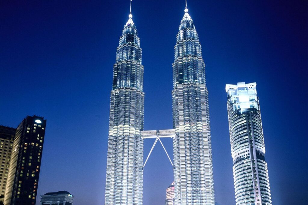 Petronas_Towers_Malaysia-1500×1000